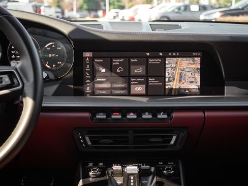 Used 2020 Porsche 911 Carrera 4S w/ Premium Package image 32