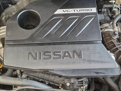 Used 2022 Nissan Rogue SV FWD image 22