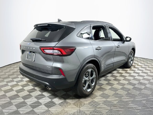 Used 2025 Ford Escape ST-Line w/ Equipment Group 301A FWD image 3