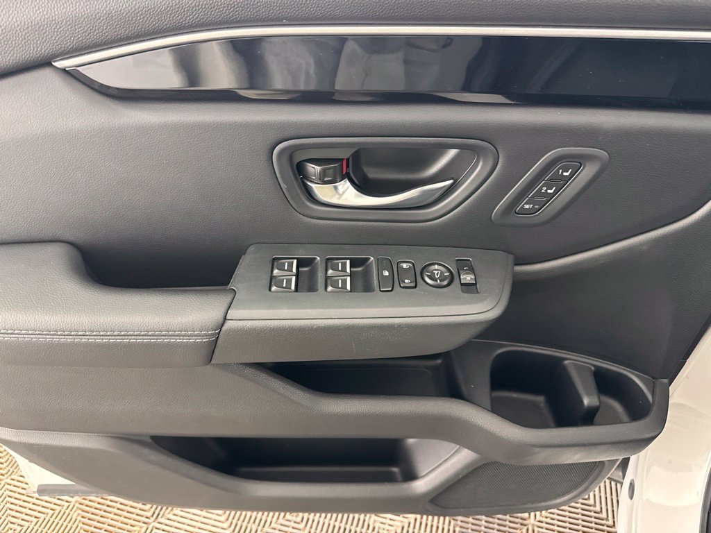Certified 2025 Honda Pilot Touring image 29