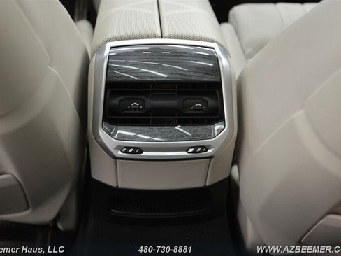 Used 2023 BMW 760i xDrive w/ Executive Package AWD/4WD image 24