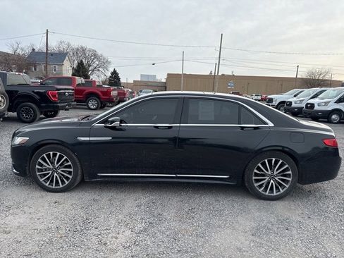 Used 2017 Lincoln Continental Select w/ Climate Package image 9