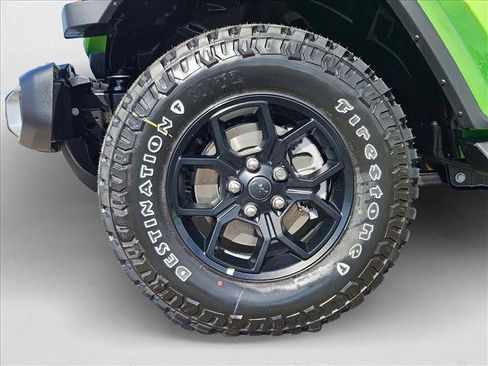 New 2025 Jeep Gladiator Sport image 15