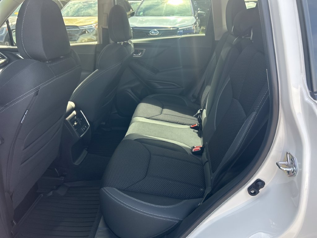 Certified 2023 Subaru Forester Premium AWD/4WD image 29
