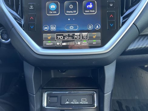 Used 2023 Subaru Ascent Premium w/ Convenience Package image 5