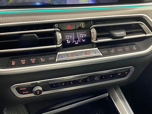 Used 2019 BMW X5 xDrive50i w/ M Sport Package image 27