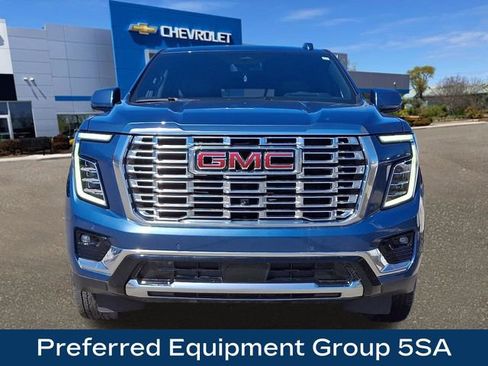 Used 2025 GMC Yukon XL Denali w/ LPO, Floor Liner Package image 3