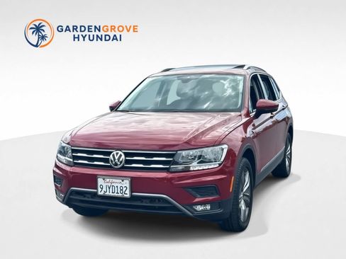 Used 2020 Volkswagen Tiguan SEL FWD image 1