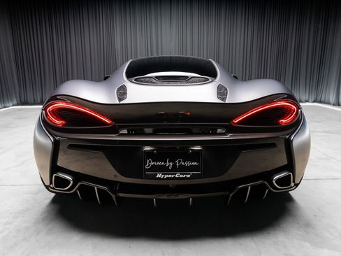Used 2017 McLaren 570S RWD image 14
