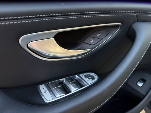 Used 2021 Mercedes-Benz AMG GT 43 w/ Driver Assistance Package image 18