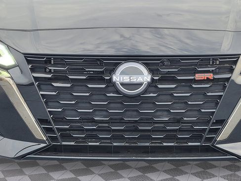 New 2025 Nissan Altima 2.5 SR image 10