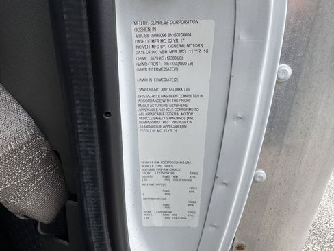 Used 2017 GMC Savana 3500 RWD image 17