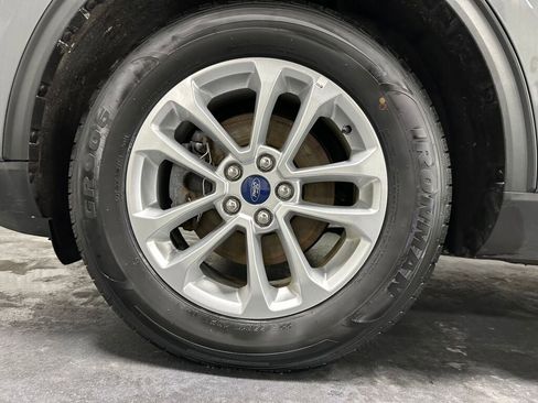 Used 2022 Ford Escape SE image 6