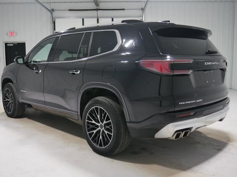 Used 2024 GMC Acadia Denali image 7
