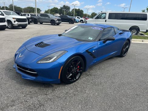 Used 2016 Chevrolet Corvette Stingray Coupe w/ 2LT Preferred Equipment Group RWD image 5