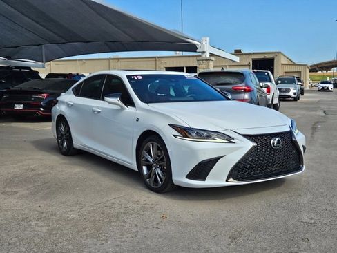 Used 2019 Lexus ES 350 F Sport w/ Accessory Package 2 image 3