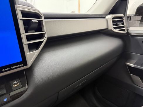 Used 2022 Toyota Tundra Limited image 23