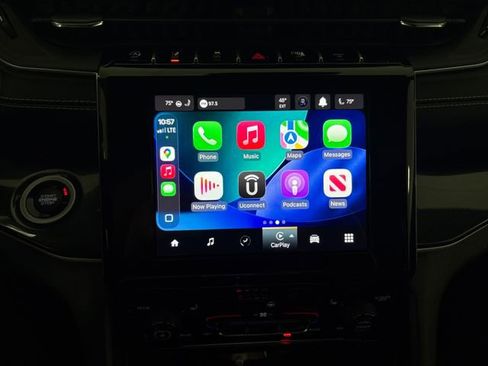 Used 2021 Jeep Grand Cherokee L Laredo image 35