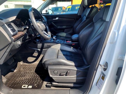 Used 2018 Audi Q5 2.0T Premium Plus w/ Premium Plus Package image 13