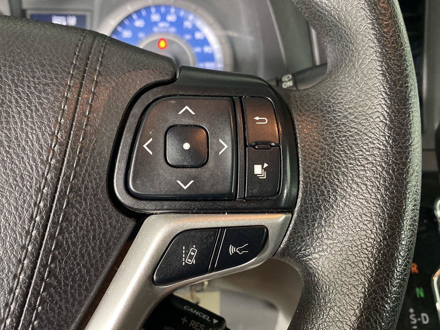 Used 2020 Toyota Sienna LE AWD/4WD image 17