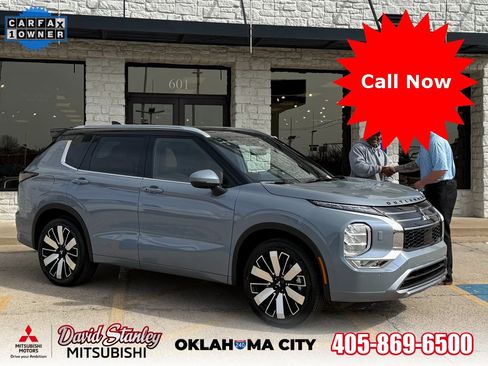 Used 2024 Chevrolet Silverado 2500 LT w/ Convenience Package image 38