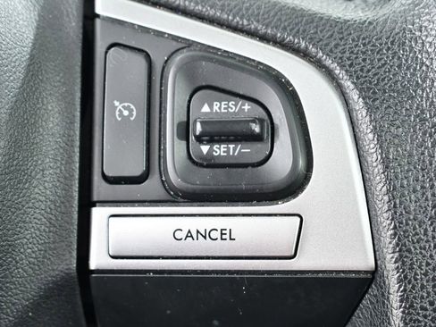 Used 2017 Subaru Forester 2.5i Premium w/ All-Weather Package AWD/4WD image 32