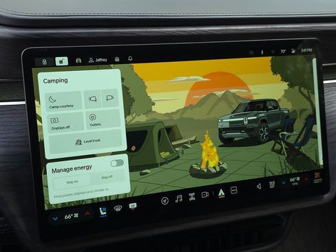 Used 2024 Rivian R1T Adventure image 37