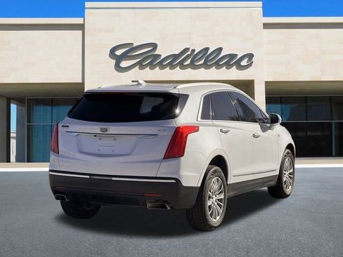 Used 2019 Cadillac XT5 Luxury image 3