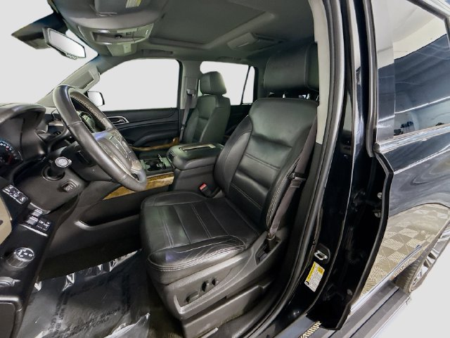 Used 2017 GMC Yukon Denali w/ Open Road Package RWD image 21
