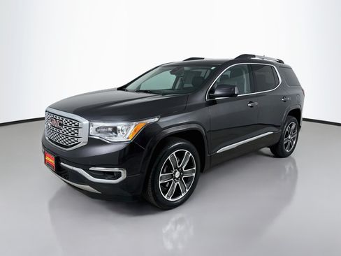 Used 2017 GMC Acadia Denali w/ Technology Package AWD/4WD image 3