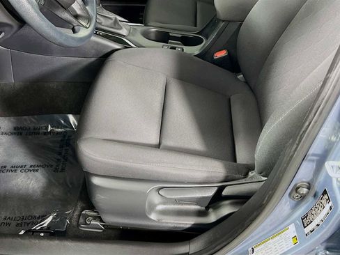 Used 2024 Toyota Corolla LE image 19