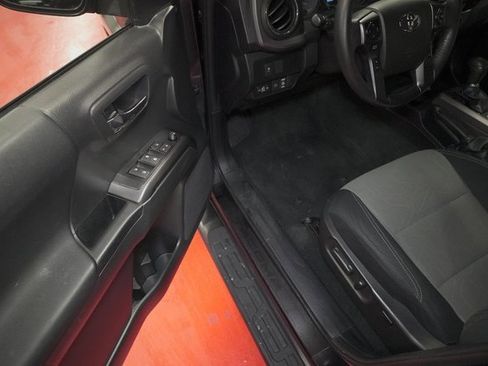 Certified 2022 Toyota Tacoma TRD Sport image 9