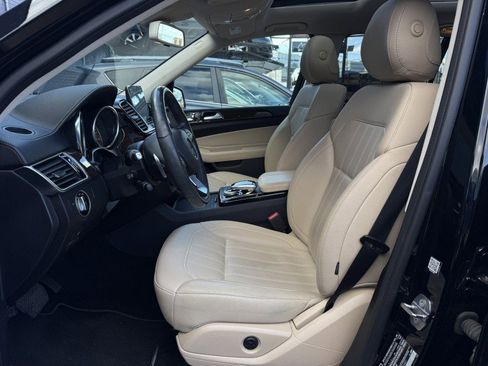 Used 2019 Mercedes-Benz GLS 450 4MATIC image 17