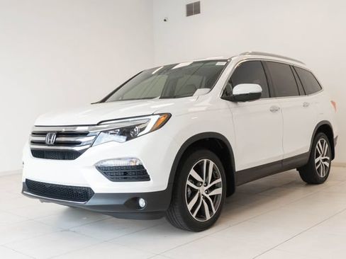 Used 2018 Honda Pilot Elite image 7
