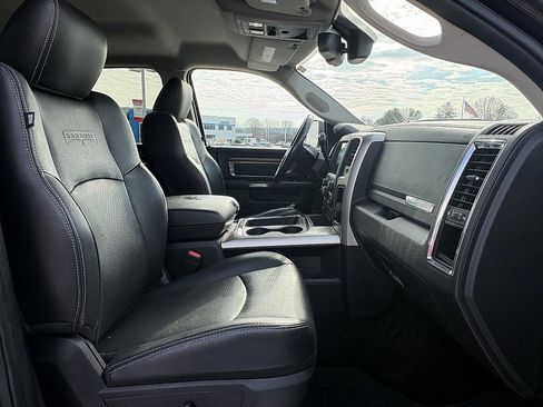 Used 2016 RAM 2500 Laramie w/ Sport Appearance Group image 12