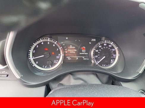Used 2023 Toyota Highlander XLE FWD image 9