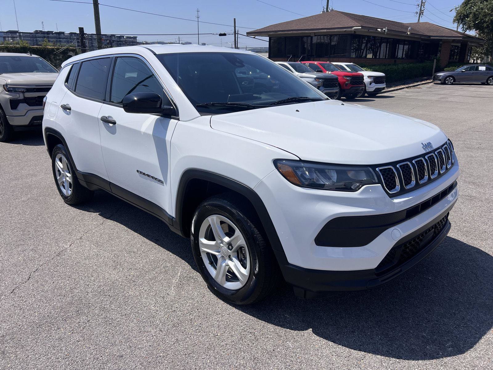 Used 2023 Jeep Compass Sport AWD/4WD image 35