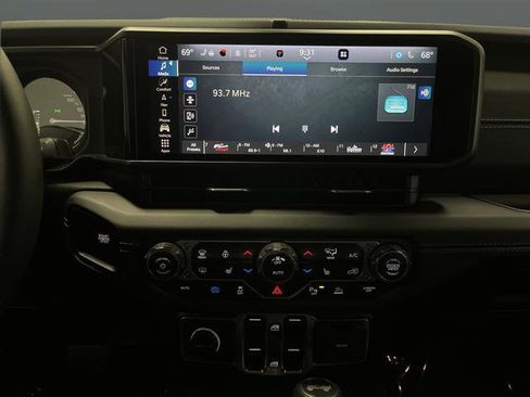 Used 2024 Jeep Wrangler High Altitude image 8