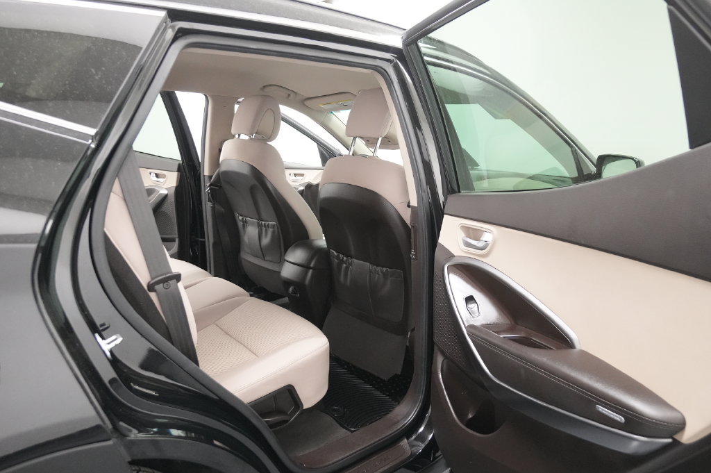 Used 2017 Hyundai Santa Fe Sport AWD/4WD image 23