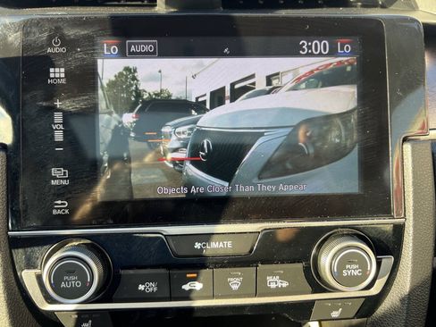 Used 2018 Honda Civic EX-L image 11