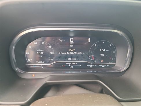 Used 2024 GMC Yukon SLT image 30