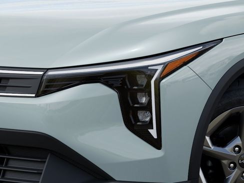 New 2026 Kia K4 FWD image 10