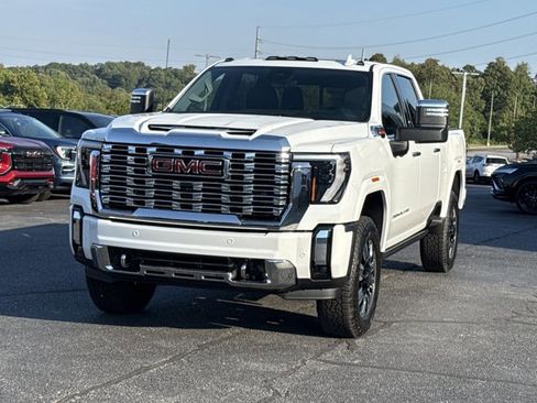 New 2026 GMC Sierra 3500 Denali w/ Denali Reserve Package image 13