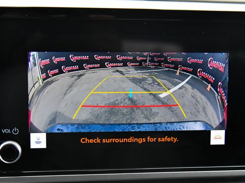 Used 2025 Toyota Camry LE image 19