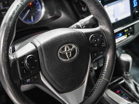 Certified 2018 Toyota Corolla SE w/ Carpet Mat Package (TMS) FWD image 21