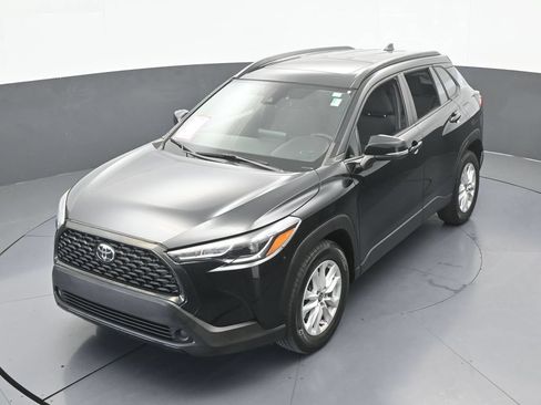 Used 2022 Toyota Corolla Cross LE w/ Moonroof Package FWD image 40