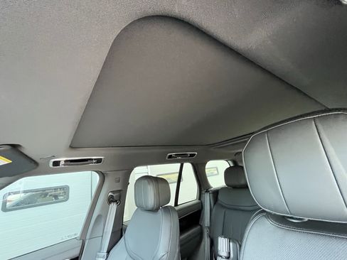 Certified 2023 Land Rover Range Rover SE AWD/4WD image 28