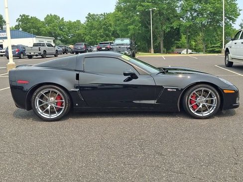 Used 2009 Chevrolet Corvette Z06 w/ Preferred Equipment Group RWD image 7