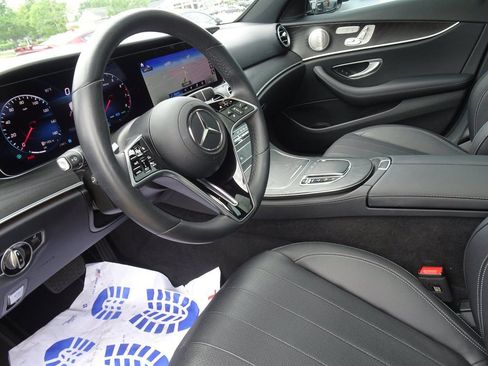 Used 2023 Mercedes-Benz E 450 4MATIC Sedan image 12