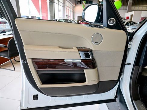 Used 2016 Land Rover Range Rover Supercharged image 15